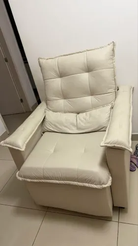 Poltrona Reclinável Bege (Papai/Amamentação)