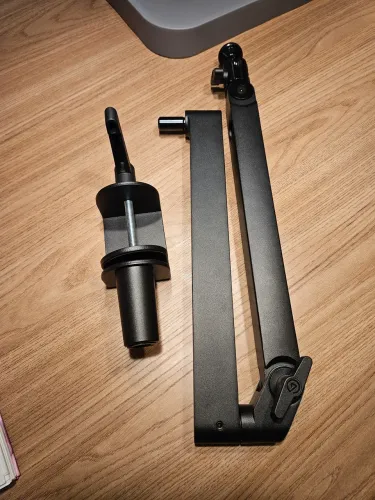Braço Suporte Monitor Elgato