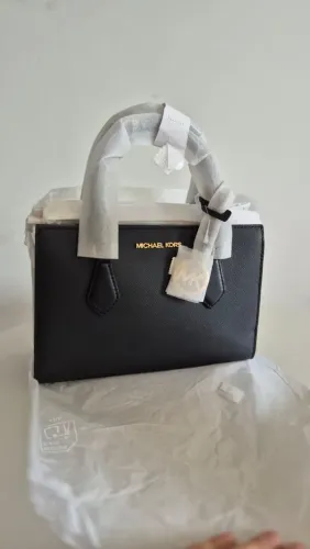 MICHAEL KORS Bolsa Tiracolo Sheila Pequena