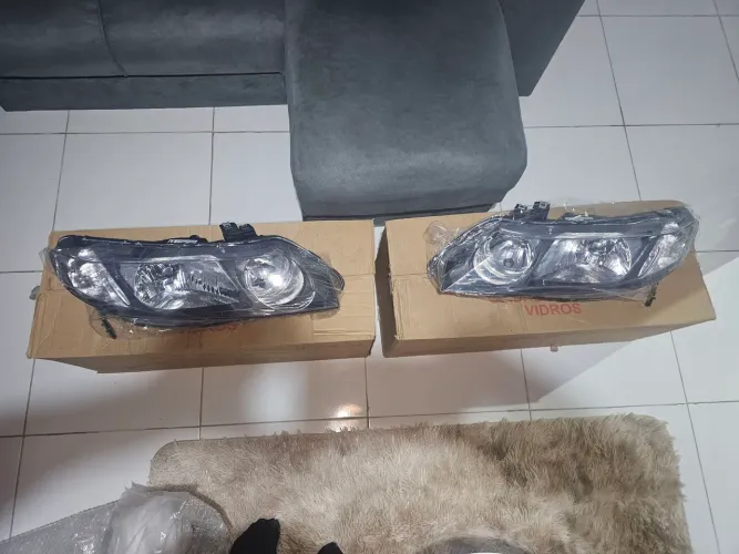 Par de farol civic 07 a 11 original
