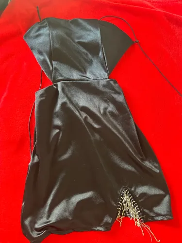 Vestido preto balada