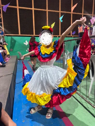 Fantasia Infantil dança folclórica