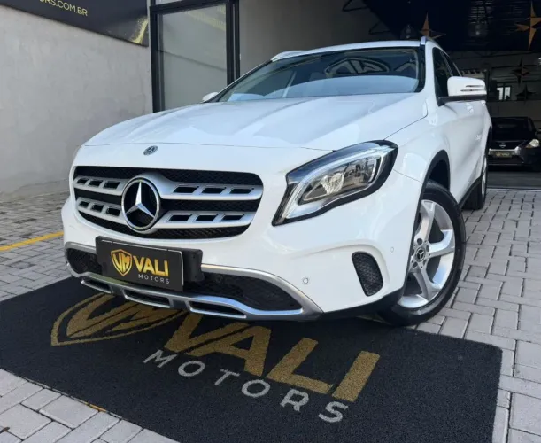 Mercedes-Benz GLA 200 Adv. 1.6/1.6 TB 16V Flex Aut. 2019