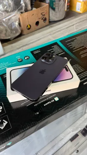 iPhone é 14 pro Max 128 g