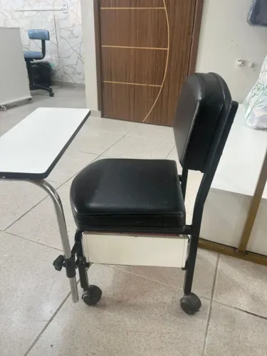 CADEIRA  PARA MANICURE 