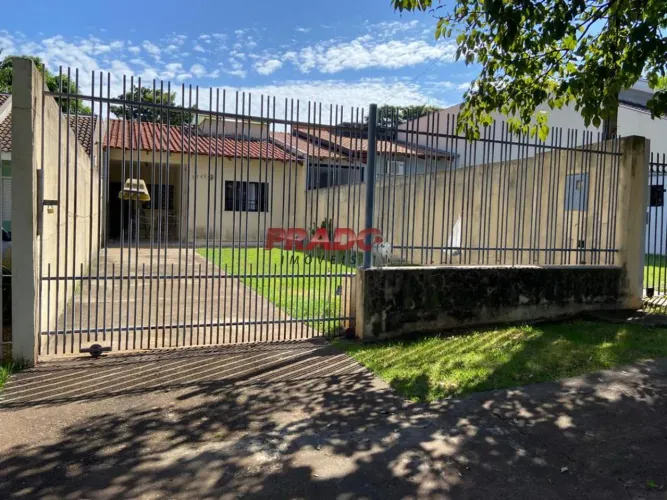 Casa à venda em Maringá, Jardim São Jorge, com 2 quartos, com 81.16 m²