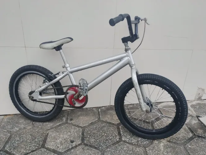 CROOS ARO 20 BMX JNA De ALUMÍNIO BAIK TOP PARA VENDE LOGO.