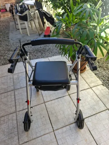 Andador Mercur 4 Rodas com Assento e Cesto - Até 135kg