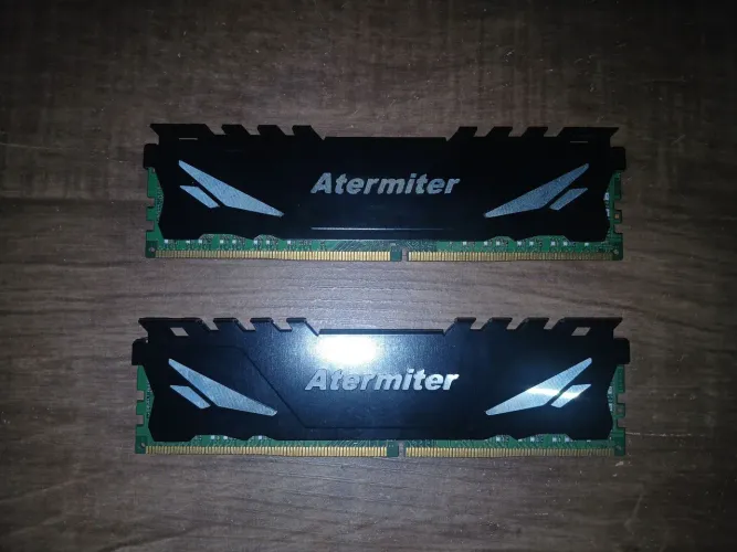 Kit Memória RAM DDR4 4x2GB 2400MHz
