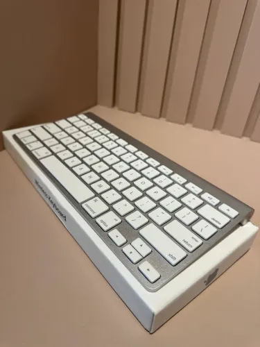 Teclado Apple wireless keyboard
