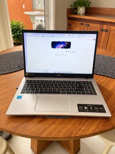 Notebook Acer Aspire 3 | Intel Core i3 8 Núcleos | 8GB DDR5 | SSD 256GB | Full HD