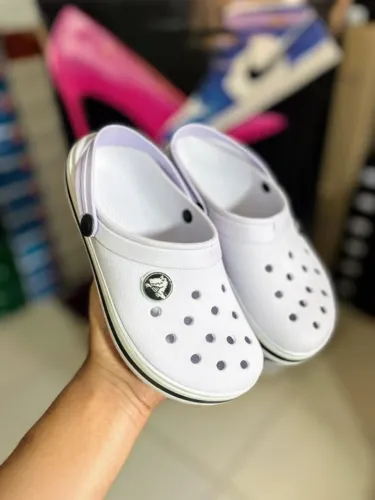 Crocs Classic Clog - Branca (Promoção)