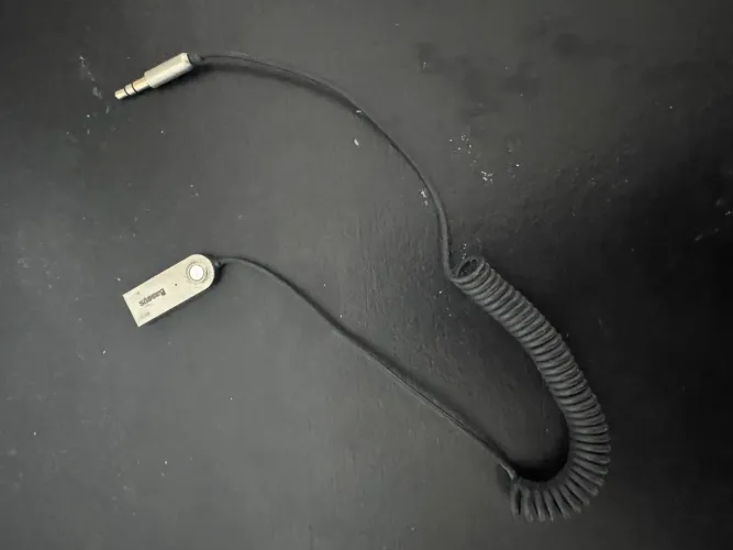 Adaptador bluteoth veicular baseus original