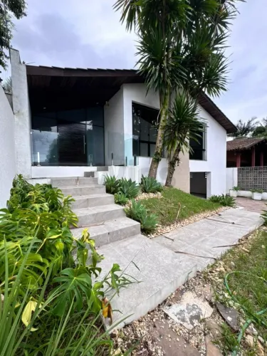 Casa de Alvenaria 3 dormitórios Bairro Cruzeiro do Sul