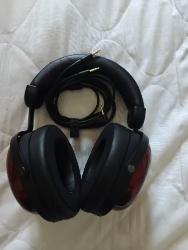 Fone com fio Hifiman HE-R9