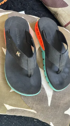 Chinelo Kenner original preta