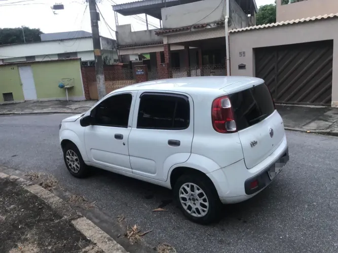 Fiat Uno Vivace Celeb. 1.0 EVO F.flex 8V 5P 2014