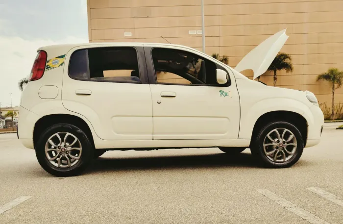 Fiat Uno Vivace/rua 1.0 EVO Fire Flex 8V 5P 2014