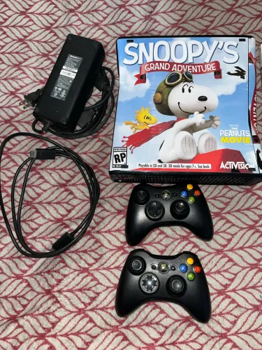 XBOX 360 Em ótimo estado