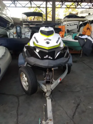 JET SKI SEADOO GTI SE 130