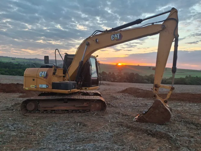 Escavadeira CAT 313GC 