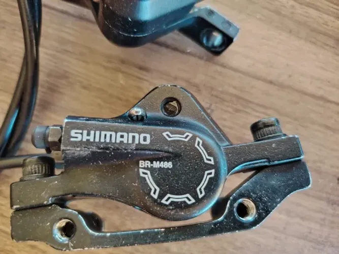 Par de freios hidráulicos Shimano DEORE BR M486, excelente estado. FRETE GRÁTIS