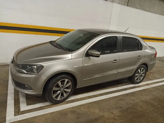 Volkswagen Voyage Comf/highli. 1.6 MI T.flex 8V 4P 2013