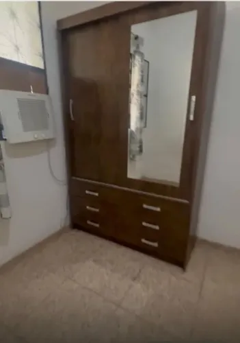 Guarda roupa de solteiro
