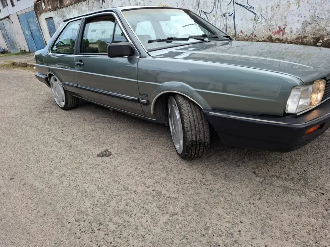 Volkswagen Santana Glsi / GLS 1.8/ 2.0 (álcool) 1988