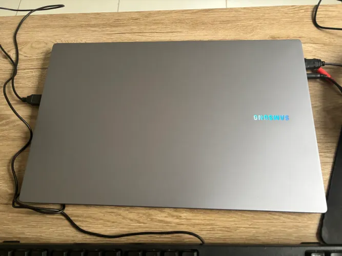Notebook Samsung Galaxi book 4