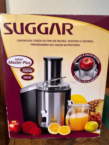 Vendo centrifuga Suggar Juicer Master Plus 700w inox usada