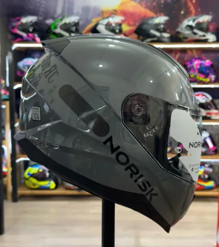 CAPACETE RAZOR SOLID NARDO GREY12X NO CARTÃO