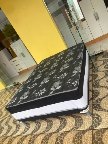 Cama box de casal de espuma nova