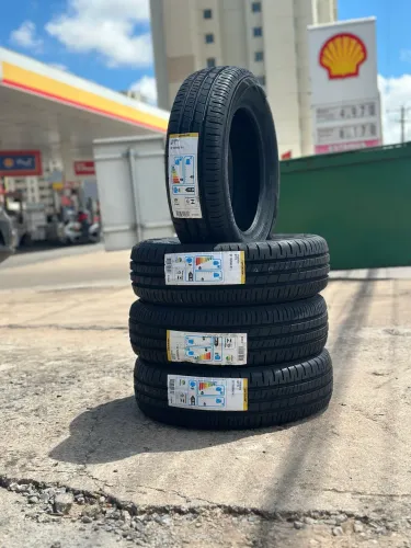 Pneus DUNLOP 175/65R14 SP TOURING R1