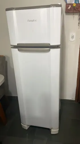 Vendo geladeira e fogão