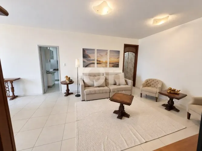 Apartamento de 2 dormitórios à venda no Centro