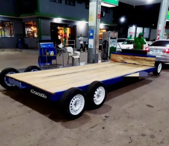 Reboques agrícolas em geral.