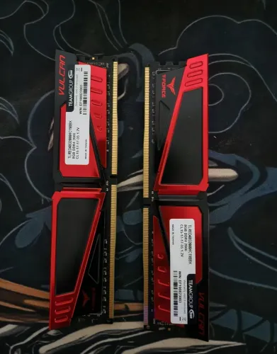 Memória RAM DDR 4 16gb - 2 pentes de 8gb cada