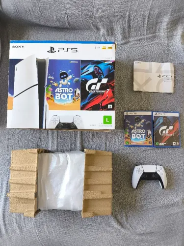 PS5 Slim Midia fisica estado de novo garantia ate dezembro 2 Jogos
