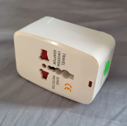 Adaptador Universal de Tomada