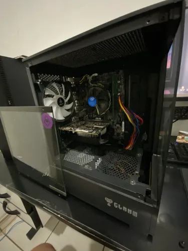 PC i5-7400 + GTX 1050 Ti 4GB + 4GB RAM (NÃO ACOMPANHA SSD/HD)