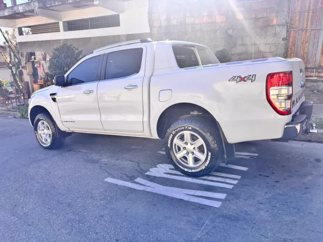Ford Ranger Limited 3.2 20V 4X4 CD Aut. Dies. 2014