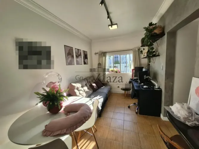 Apartamento - Vila das Palmeiras II - Palmeiras de São José - 2 Dormitórios - 48m².