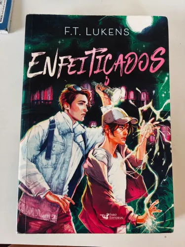 Vende-se livros novos em ótimo estado