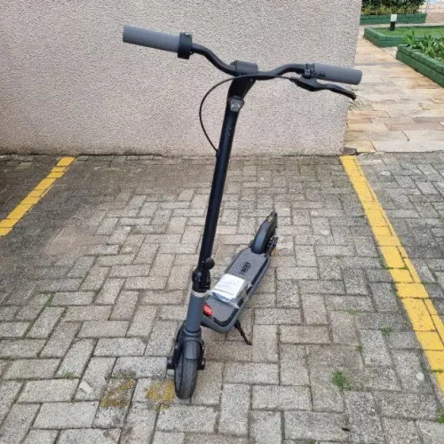 Patinete Elétrico Atomi E20 Dobrável Até 25km/h