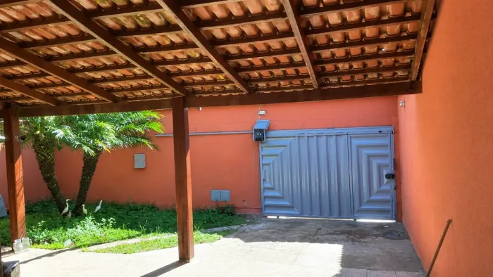 Casa- Balneário Meia Ponte