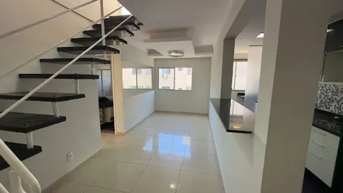 Apartamento com 2 dormitórios à venda, 108 m² por R$ 297.000,00 - Vale dos Tucanos - Londr