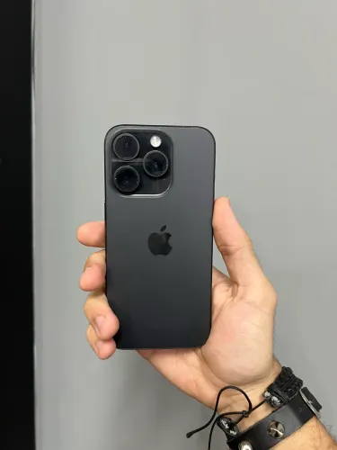 iPhone 15 Pro 128GB (seminovo)