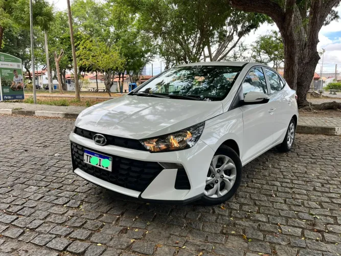 Hyundai HB20S Comfort Plus 1.0 Flex 12V Mec. 2025