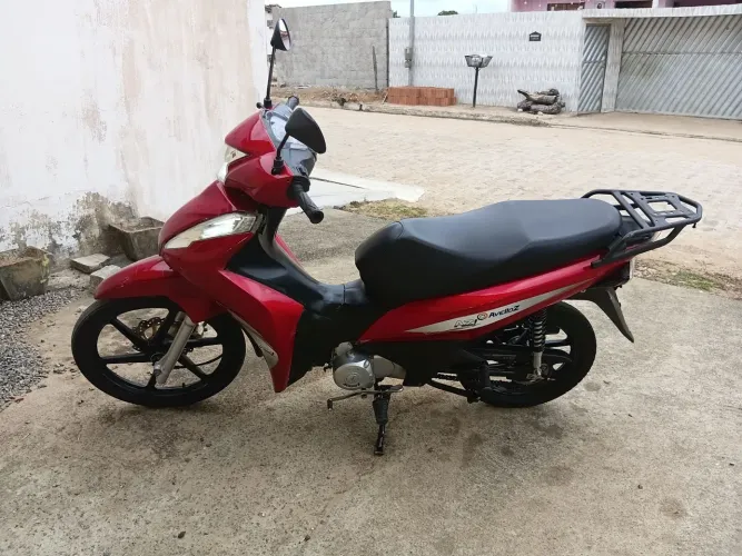 Moto Aveloz 2022